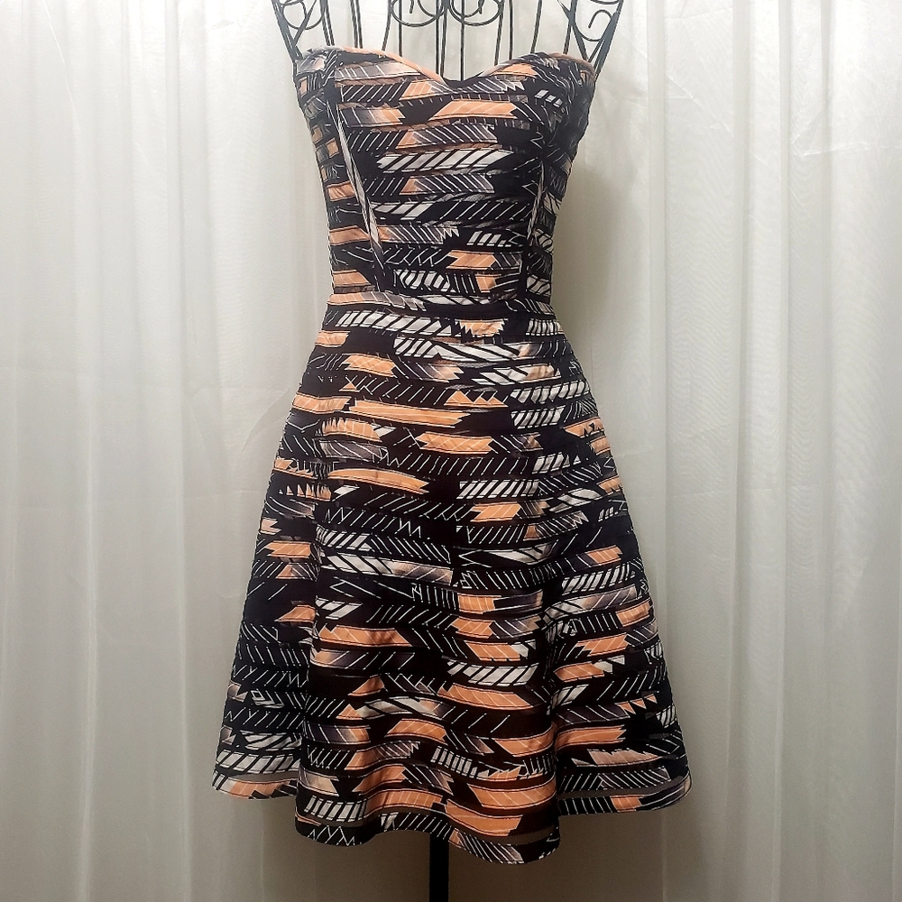 Parker Sz XS NWT Molly Strapless Geo Mini-Dress - Picture 3 of 15